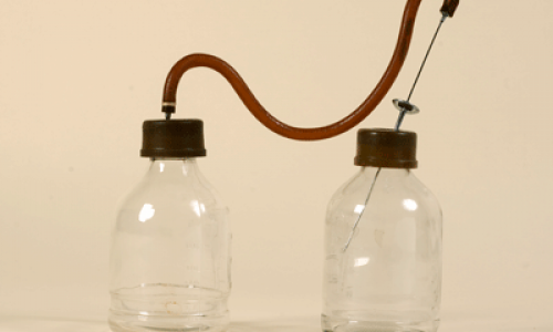 Peça em destaque: Frascos de colheita e fracionamento de sangue